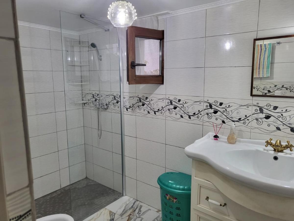 Apartament Cu Terasa Si Gratar Apartment Satu Mare Exterior foto