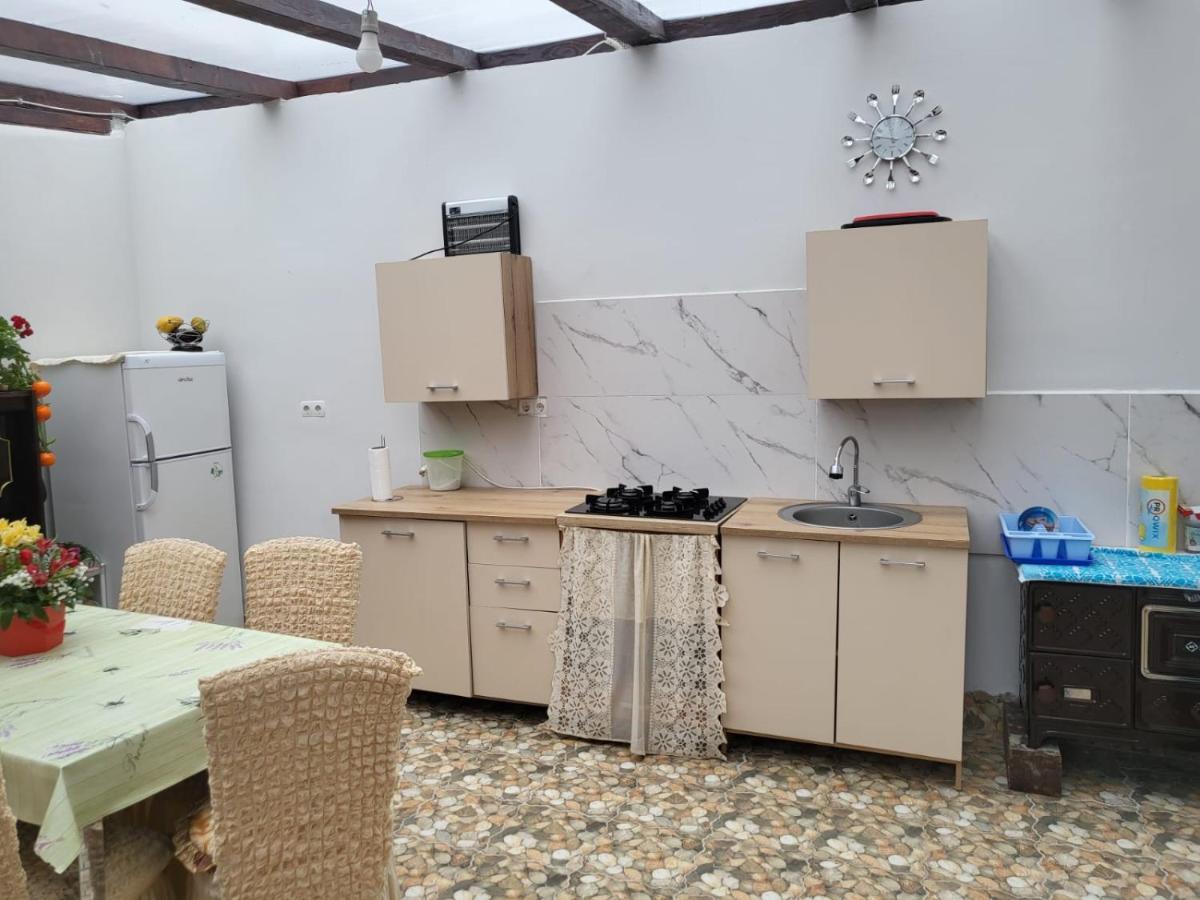 Apartament Cu Terasa Si Gratar Apartment Satu Mare Exterior foto
